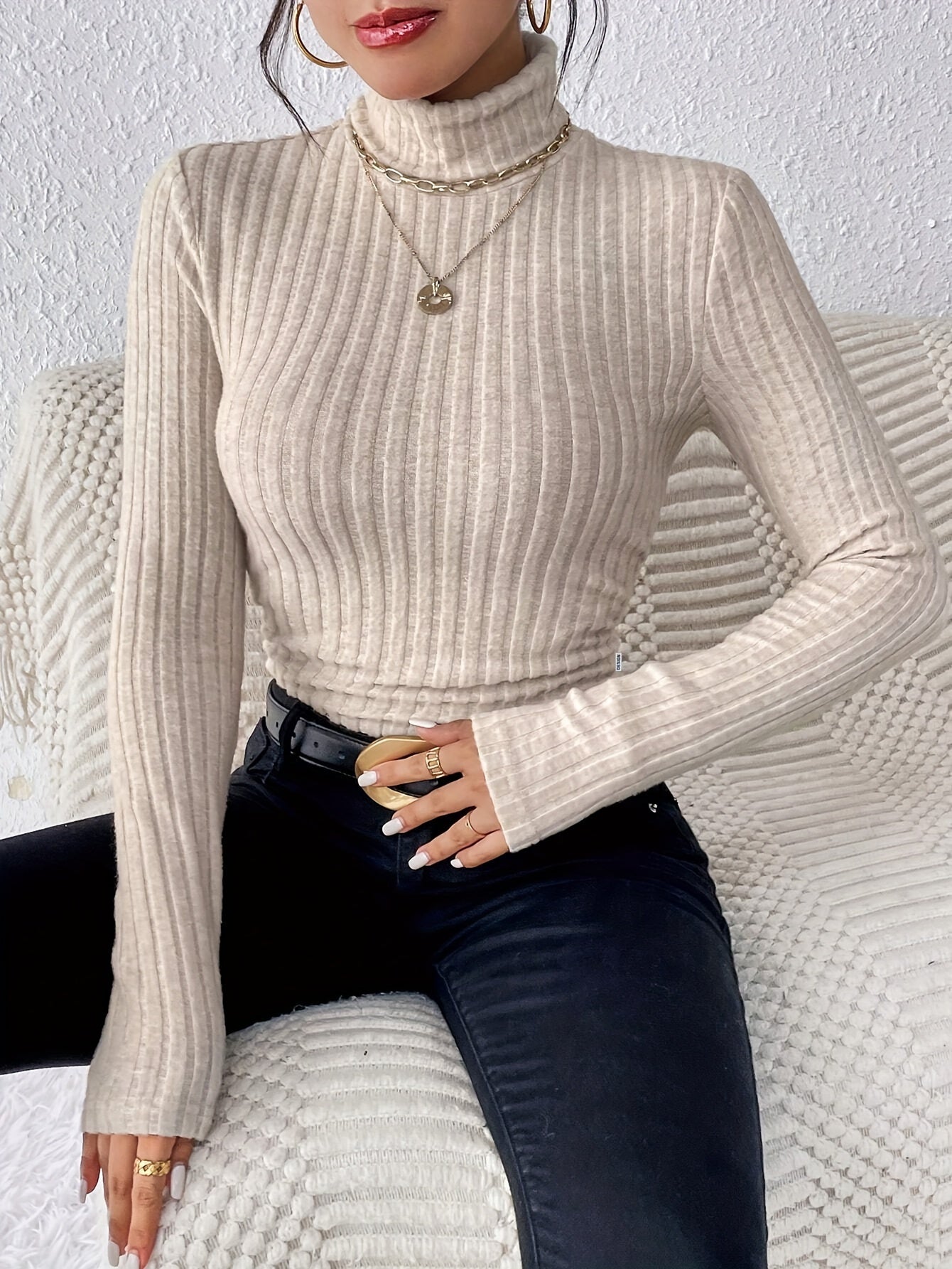 Aaradhya | Modischer und minimalistischer Winterpullover